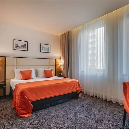 Hotel Eurostars Danube 4*