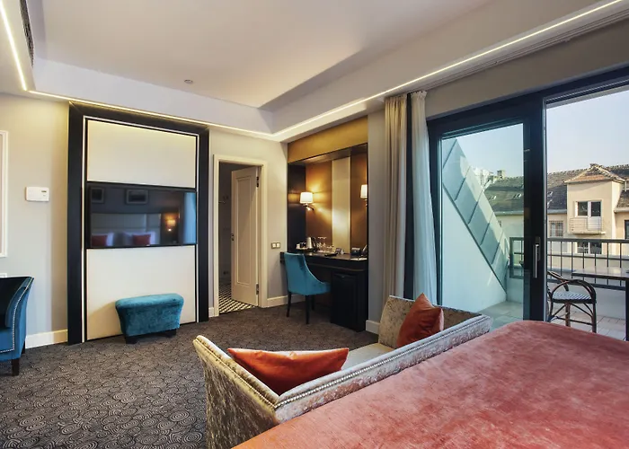 Hotel Eurostars Danube 4*