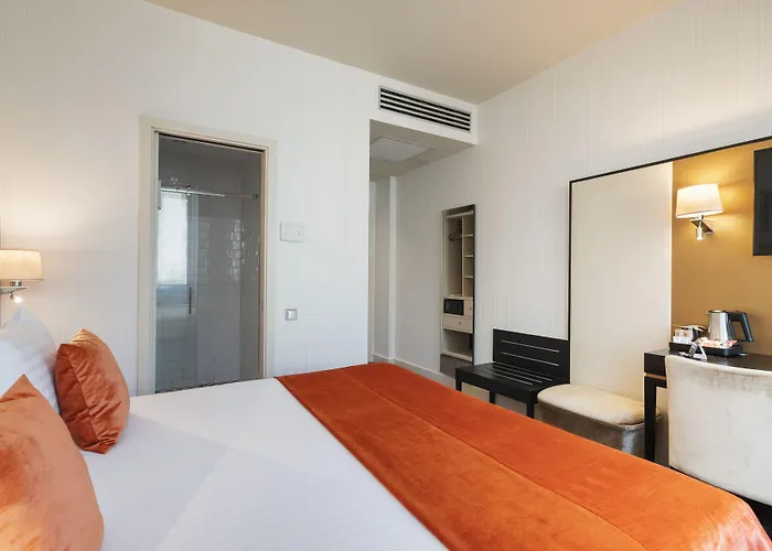 Hotel Eurostars Danube 4*