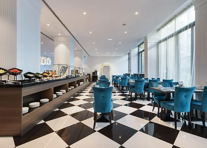 Hotel Eurostars Danube 4*