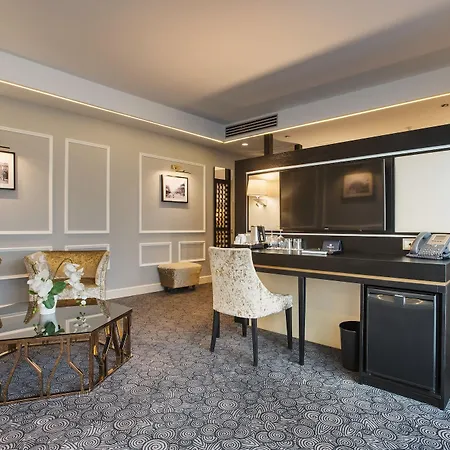 Hotel Eurostars Danube 4*